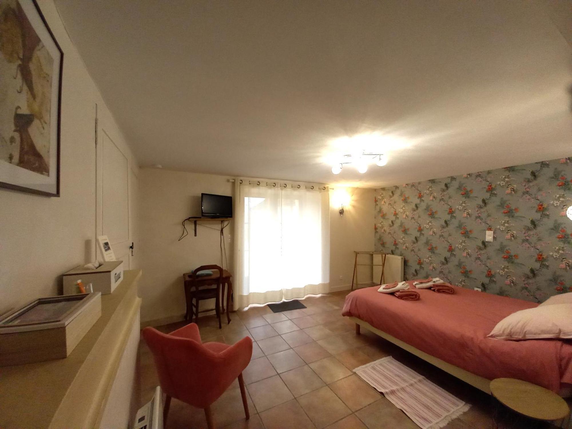 Au Pays De Jacquou : Chambre D'Hotes Et Table D'Hotes Fossemagne Exterior foto